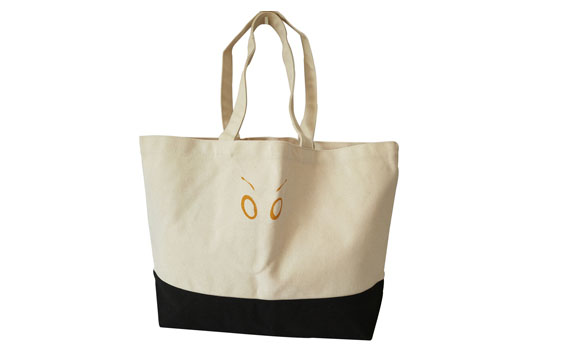 a personalized tote